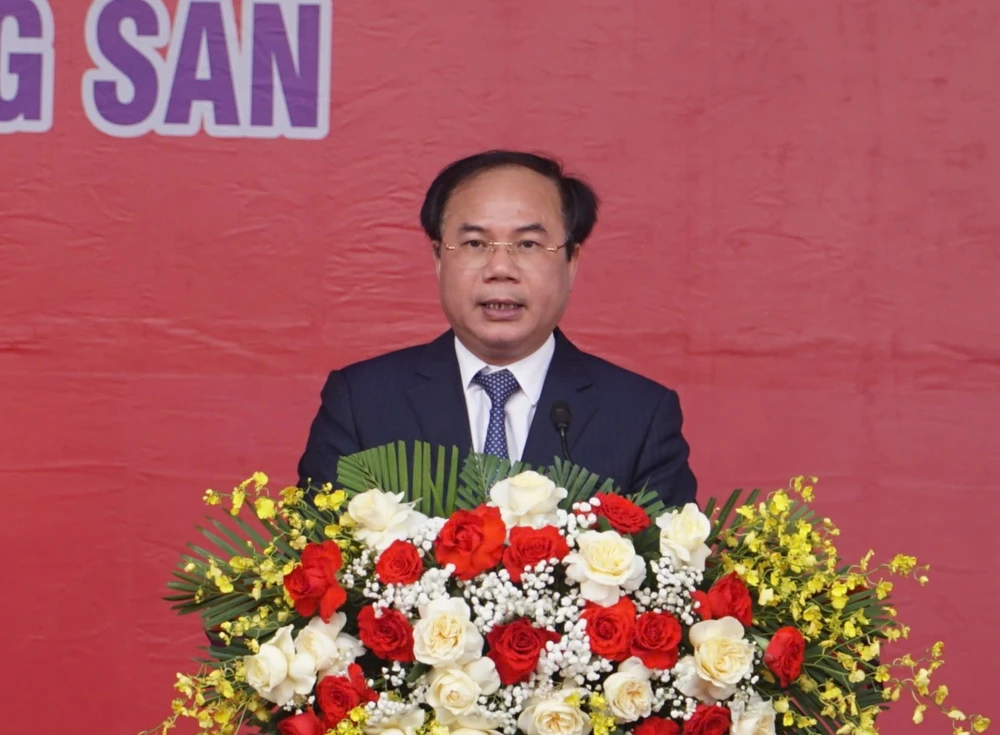 Ông Nguyễn Văn Sinh, Thứ trưởng Bộ Xây dựng phát biểu. Ảnh: XUÂN QUỲNH z6599821712747_d0e104fc7559c175d1af6e4597c80081.jpg
