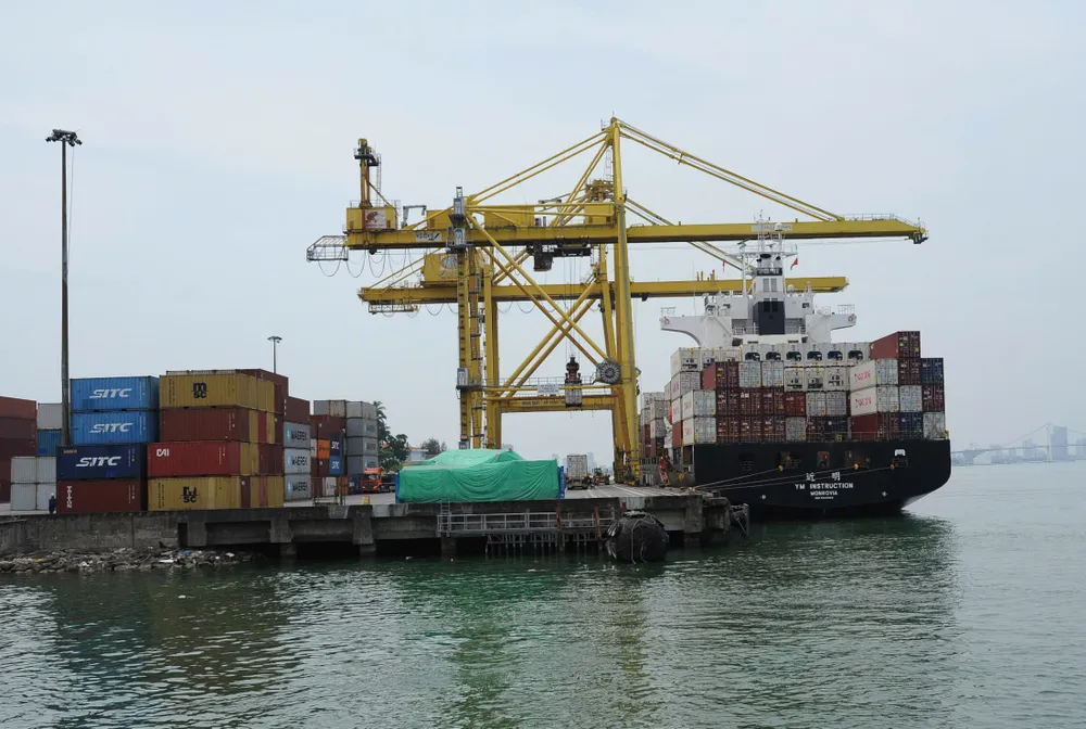Cảng Đà Nẵng hiện là đầu mối xuất nhập khẩu quan trọng của miền Trung, giữ vai trò kết nối trong chuỗi logistics khu vực. Ảnh: XUÂN QUỲNH z6601476359932_1148749d0a96d220479c1f8f130473e6.jpg