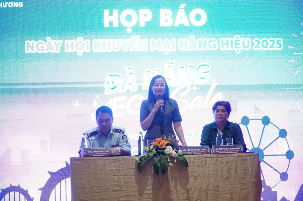 Quang cảnh họp báo. Ảnh: XUÂN QUỲNH