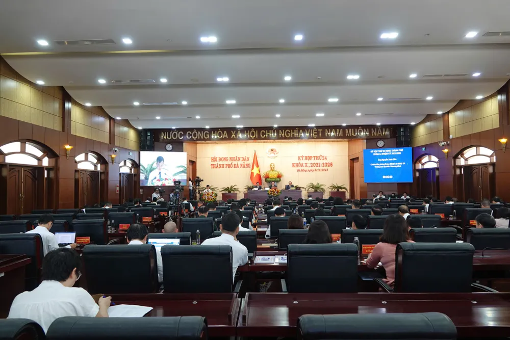 Toàn cảnh kỳ họp. Ảnh: XUÂN QUỲNH 1000016033.jpg