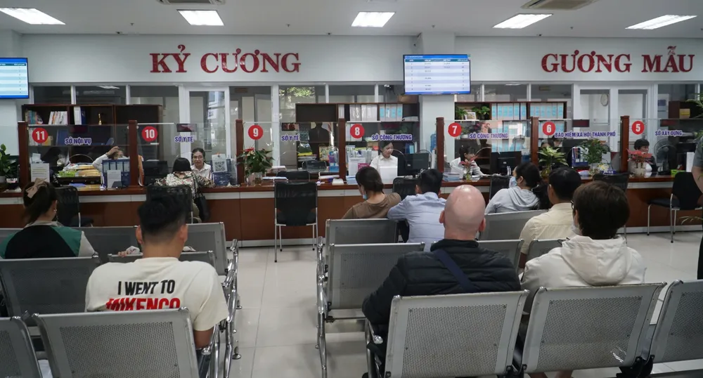 Năm 2024, tỷ lệ dịch vụ công trực tuyến toàn trình của TP Đà Nẵng cao nhất cả nước. Ảnh: XUÂN QUỲNH z6790146383188_20805d47d97d0653b0eae5705ca06fed.jpg