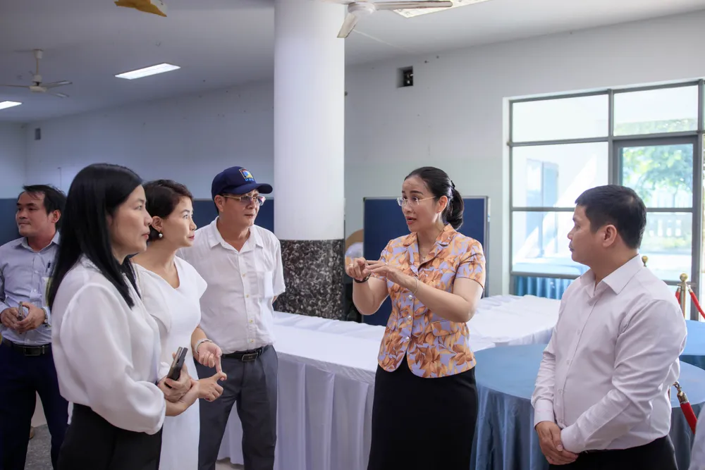 Phó Chủ tịch UBND TP Đà Nẵng Nguyễn Thị Anh Thi trao đổi về công tác chuẩn bị _MG_5816.jpg