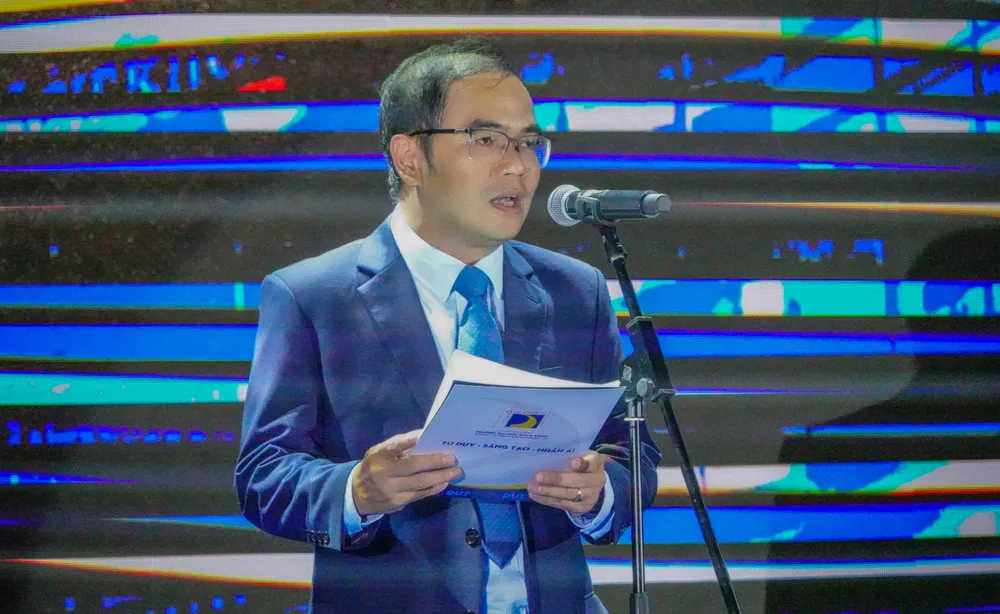 PGS.TS Nguyễn Hữu Hiếu, Hiệu trưởng Trường Đại học Bách khoa phát biểu. Ảnh: XUÂN QUỲNH DSC05531.JPG