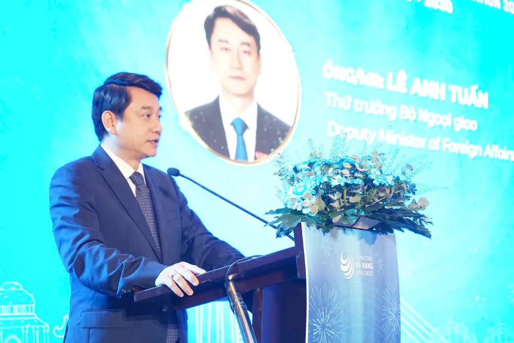 Ông Lê Anh Tuấn, Thứ trưởng Bộ Ngoại giao phát biểu. Ảnh: XUÂN QUỲNH z7051610749557_9dc518748fb5d8244b2fdfb8f65175d1.jpg
