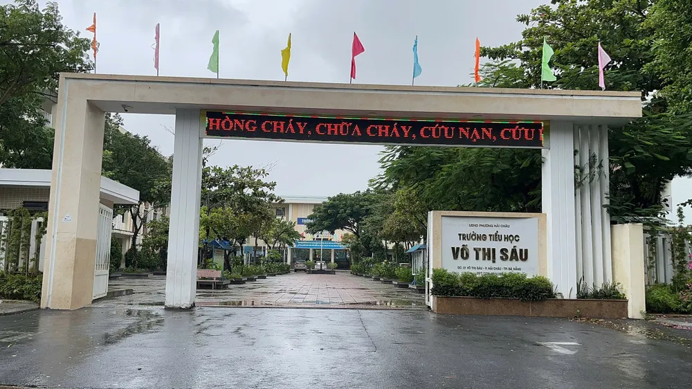 Trường nằm ở vị trí cao z7144607463296_ca69dcdb03661b24ada31f91636365d9.jpg