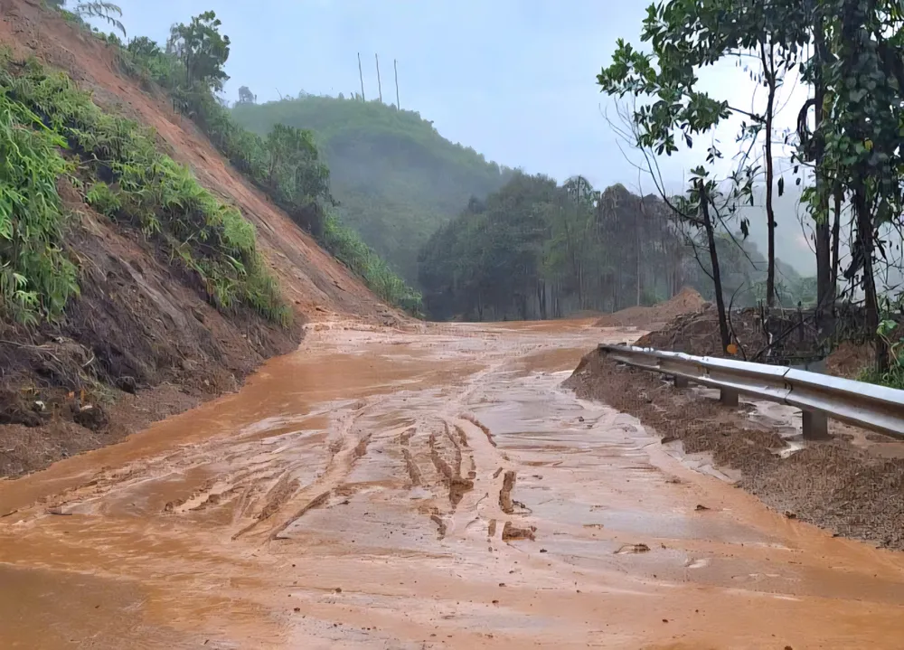 El 16 de noviembre se produjeron fuertes lluvias en la comuna de A Vuong. z7231633275219_aa3f2e46881fb150675394637550e6c2.jpg