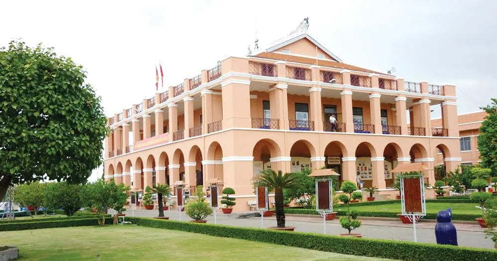 Lấp lánh một vầng trăng