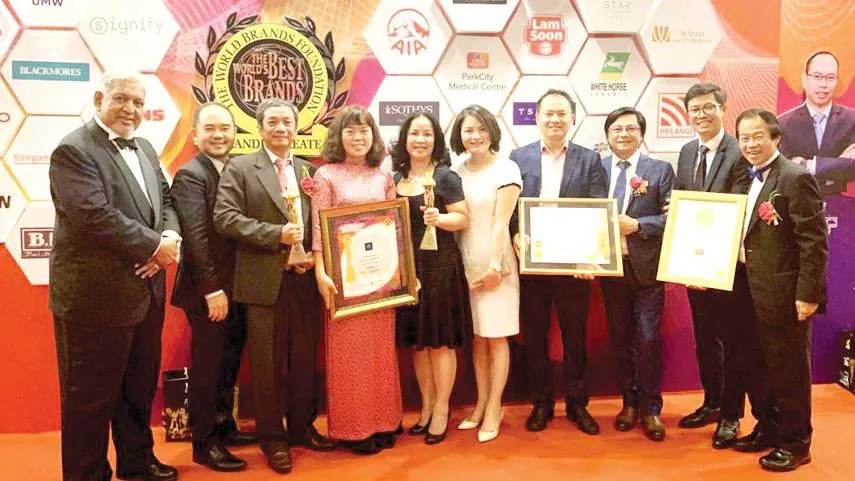 Hòa Bình nhận Giải thưởng Thương hiệu xuất sắc thế giới năm 2019