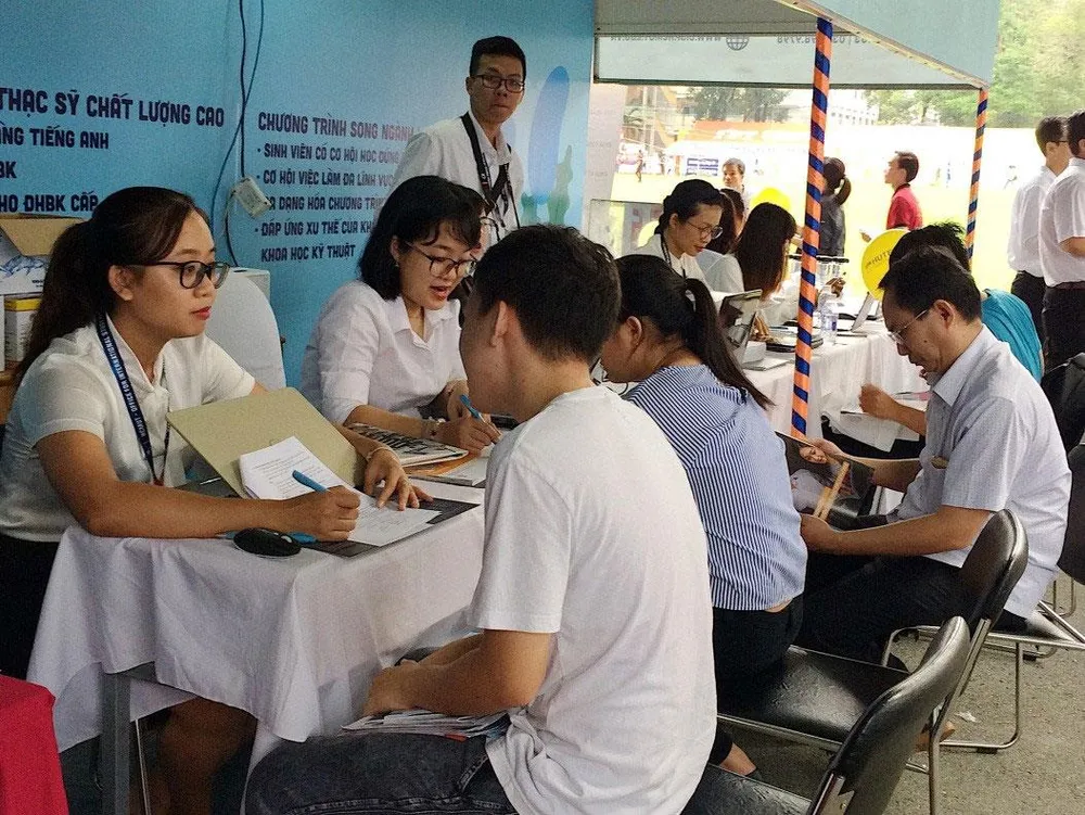 Ngày hội tư vấn xét tuyển ĐH-CĐ 2019: Nhiều thông tin thiết thực đến với thí sinh ảnh 1