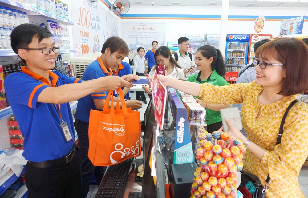 Co.op Smile cán mốc 100 cửa hàng tại TPHCM
