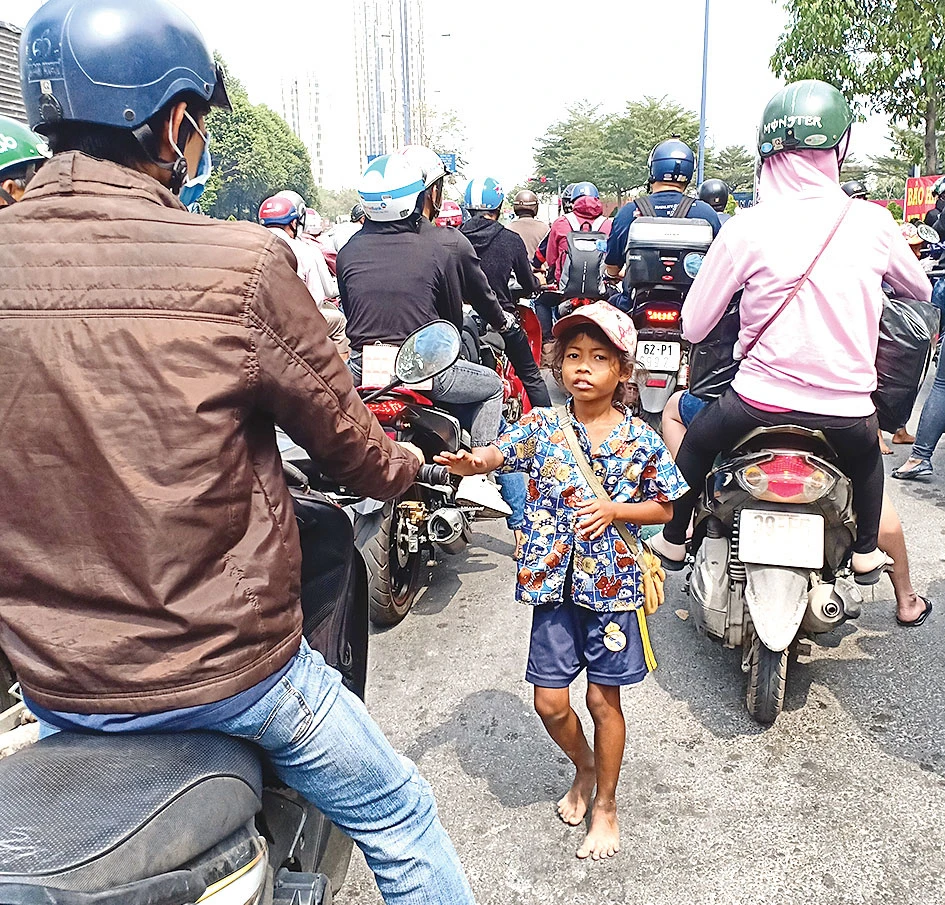 Cho tiền người xin ăn chưa hẳn là hành động tốt đẹp