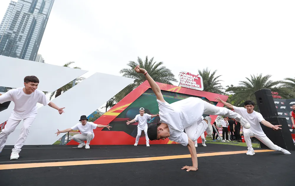 Dàn sao Việt “đốt cháy” đại nhạc hội siêu khủng khởi động F1 ảnh 7