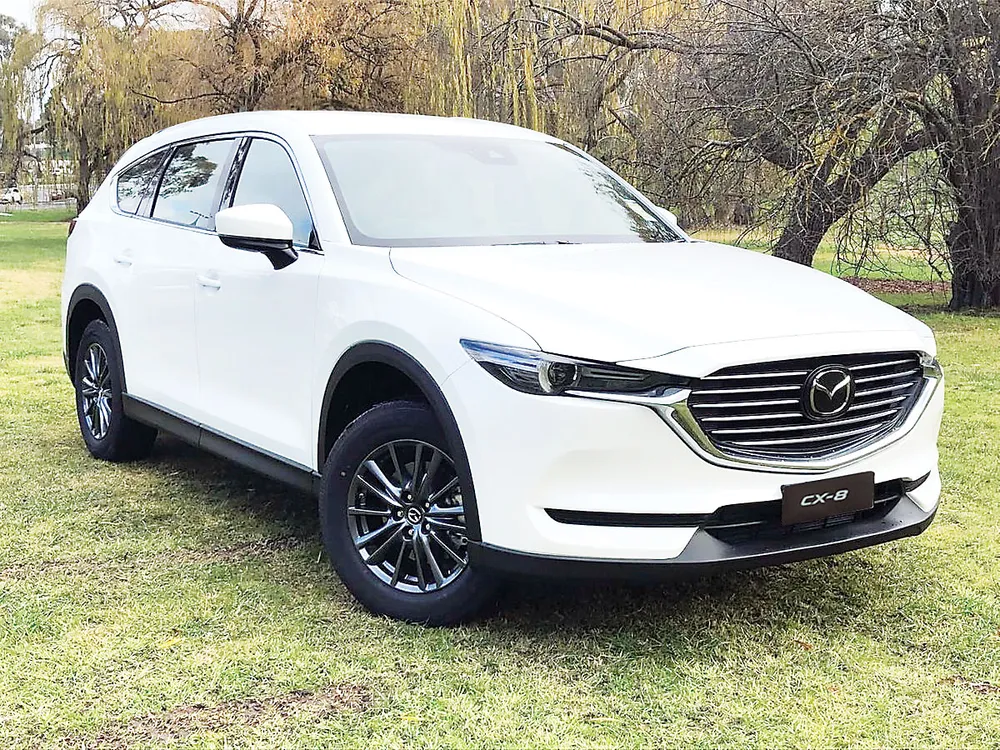 Mazda CX-8 2024 tiếp tục tuân thủ phong cách thiết kế KODO đặc trưng