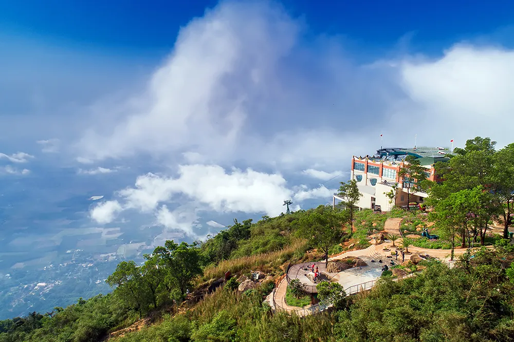 Khám phá Núi Bà Đen nổi tiếng bậc nhất Tây Ninh ảnh 3