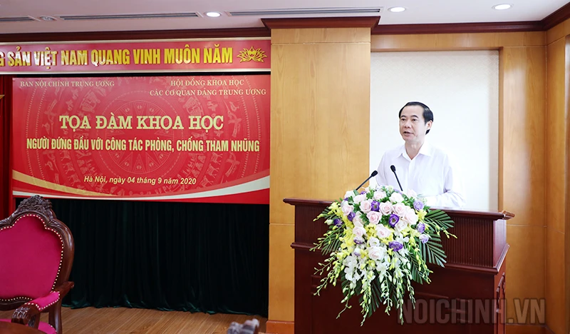 Đồng chí Nguyễn Thái Học, Phó trưởng Ban Nội chính Trung ương, Chủ tịch Hội đồng khoa học Ban Nội chính Trung ương phát biểu khai mạc Tọa đàm. Ảnh: noichinh