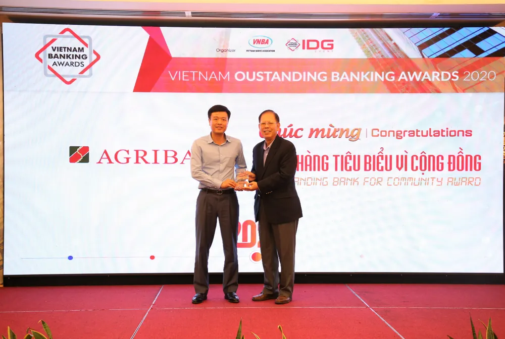 Agribank được vinh danh 2 giải thưởng Ngân hàng Việt Nam tiêu biểu 2020 ảnh 2 Agribank được vinh danh 2 giải thưởng Ngân hàng Việt Nam tiêu biểu 2020 ảnh 2