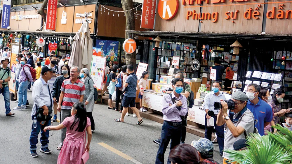 Vui chơi, giải trí ngày đầu năm mới 2021: Đông vui, an toàn phòng dịch ảnh 1 Vui chơi, giải trí ngày đầu năm mới 2021: Đông vui, an toàn phòng dịch ảnh 1