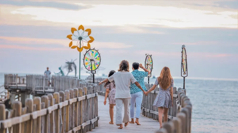 Quốc tế khép cửa, du lịch Việt vẫn rộn ràng với các công viên chủ đề đẳng cấp ảnh 6