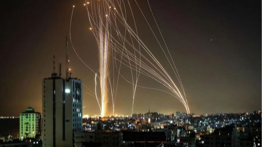 Hàng nghìn rocket đã được phóng từ Dải Gaza do phong trào Hamas của người Palestine kiểm soát nhằm vào các thành phố của Israel kể từ đầu tuần. Ảnh: AFP