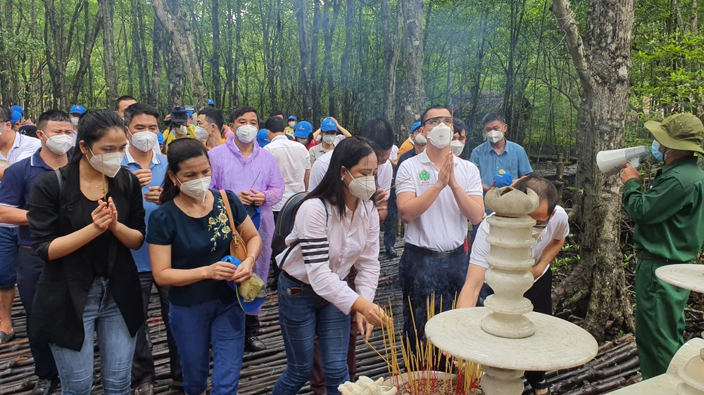 Saigontourist Group tiếp tục tài trợ, tổ chức 8 tour tri ân cho hàng ngàn y bác sĩ tại Cần Giờ, Củ Chi ảnh 4 Saigontourist Group tiếp tục tài trợ, tổ chức 8 tour tri ân cho hàng ngàn y bác sĩ tại Cần Giờ, Củ Chi ảnh 4