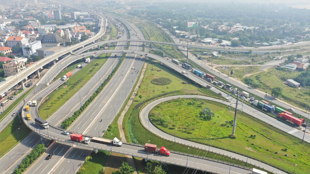 Tăng tỷ lệ điều tiết ngân sách cho TPHCM: Nhiều đại biểu Quốc hội, chuyên gia ủng hộ ảnh 1 Tăng tỷ lệ điều tiết ngân sách cho TPHCM: Nhiều đại biểu Quốc hội, chuyên gia ủng hộ ảnh 1