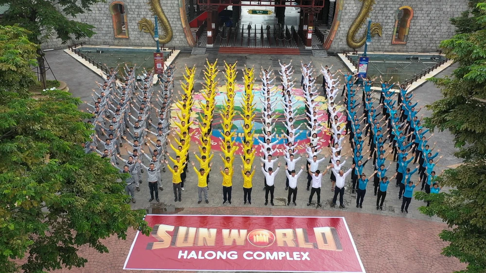 CBNV Sun Group tại Sun World Halong Complex