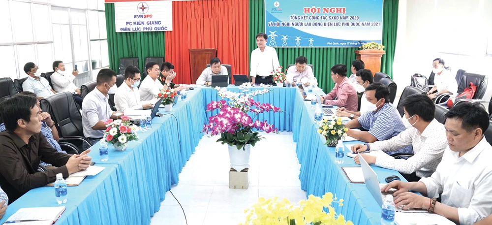 Nhiều giải pháp đẩy nhanh tiến độ công trình đường dây 220KV vượt biển Kiên Bình - Phú Quốc ảnh 1 Nhiều giải pháp đẩy nhanh tiến độ công trình đường dây 220KV vượt biển Kiên Bình - Phú Quốc ảnh 1