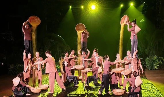 Chương trình "Mekong show" của Nhà hát Nghệ thuật Phương Nam