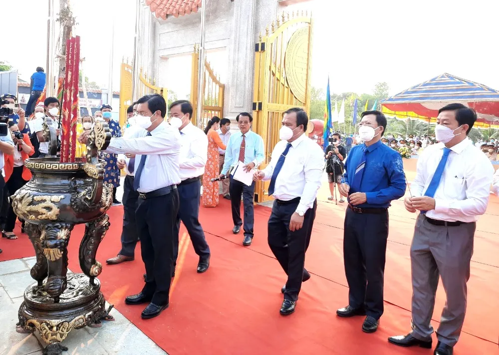 Long trọng tổ chức Lễ dâng hương tưởng niệm các Vua Hùng ảnh 15