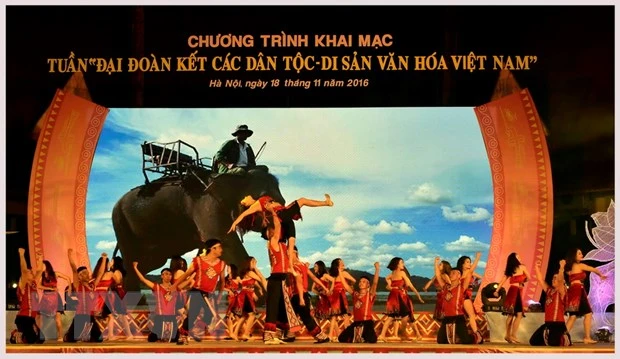 Chương trinh nghệ thuật trong đêm khai mạc. Ảnh: TTXVN