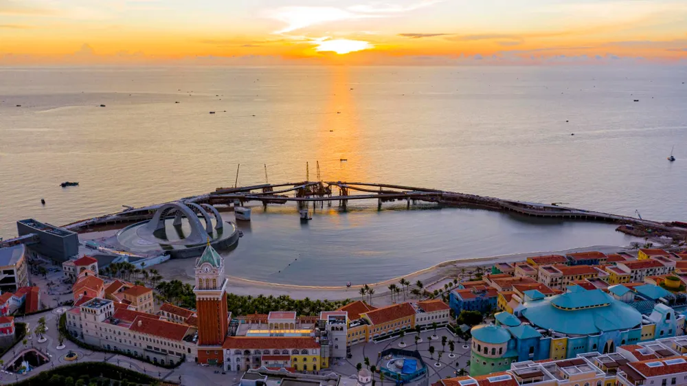 Cầu Hôn trở thành điểm ngắm hoàng hôn lãng mạn nhất Phú Quốc và hứa hẹn trở thành “hiện tượng” như Cầu Vàng Cầu Hôn trở thành điểm ngắm hoàng hôn lãng mạn nhất Phú Quốc và hứa hẹn trở thành “hiện tượng” như Cầu Vàng