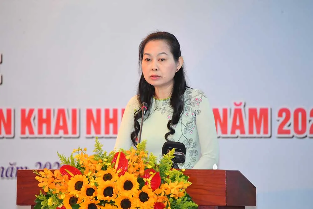 Phó Chủ tịch Hội LHPN TPHCM Lâm Thị Ngọc Hoa phát biểu. Ảnh: VIỆT DŨNG