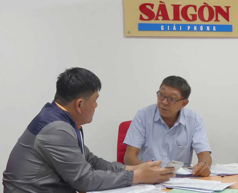 Phóng viên Báo SGGP tiếp bạn đọc