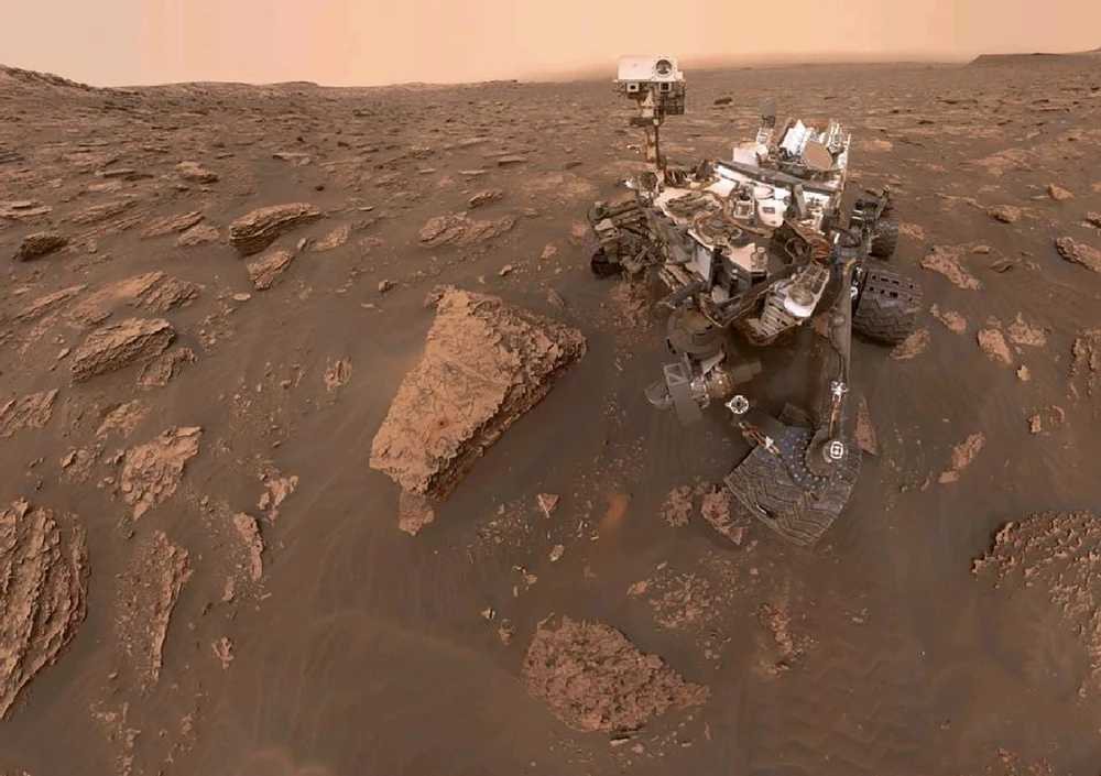 Xe tự hành Curiosity khám phá sao Hỏa