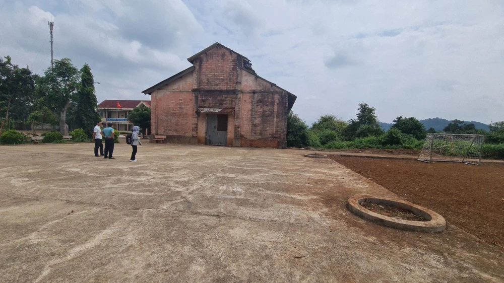 “Nhà Bảo Đại” xuống cấp, tiềm ẩn nguy hiểm cho học sinh và giáo viên Trường THCS Ea Bhốk