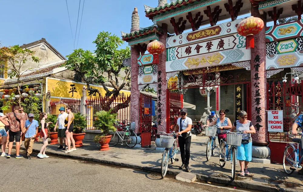 Phố cổ Hội An (tỉnh Quảng Nam) với các điểm di tích văn hóa - lịch sử thu hút du khách quốc tế đến tham quan. Ảnh: NGUYỄN CƯỜNG Phố cổ Hội An (tỉnh Quảng Nam) với các điểm di tích văn hóa - lịch sử thu hút du khách quốc tế đến tham quan. Ảnh: NGUYỄN CƯỜNG