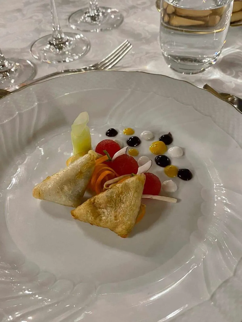 Món &quot;Nem rán tháng 7 – Ravioli Bánh Tráng&quot;