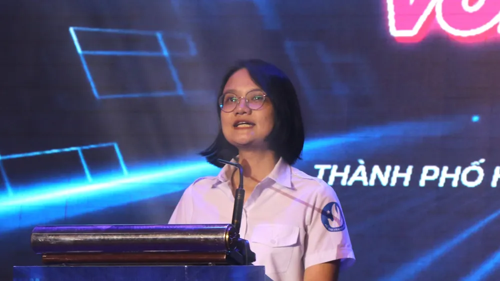 Phó Chủ tịch Trung ương Hội Sinh viên Việt Nam Trần Thu Hà phát biểu Phó Chủ tịch Trung ương Hội Sinh viên Việt Nam Trần Thu Hà phát biểu