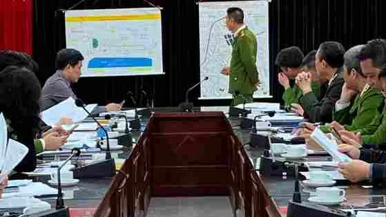 Các lực lượng chức năng triển khai phương án bảo đảm an ninh trật tự tại lễ hội chào năm mới 2024 ở khu vực hồ Hoàn Kiếm 11-2095-543.jpeg