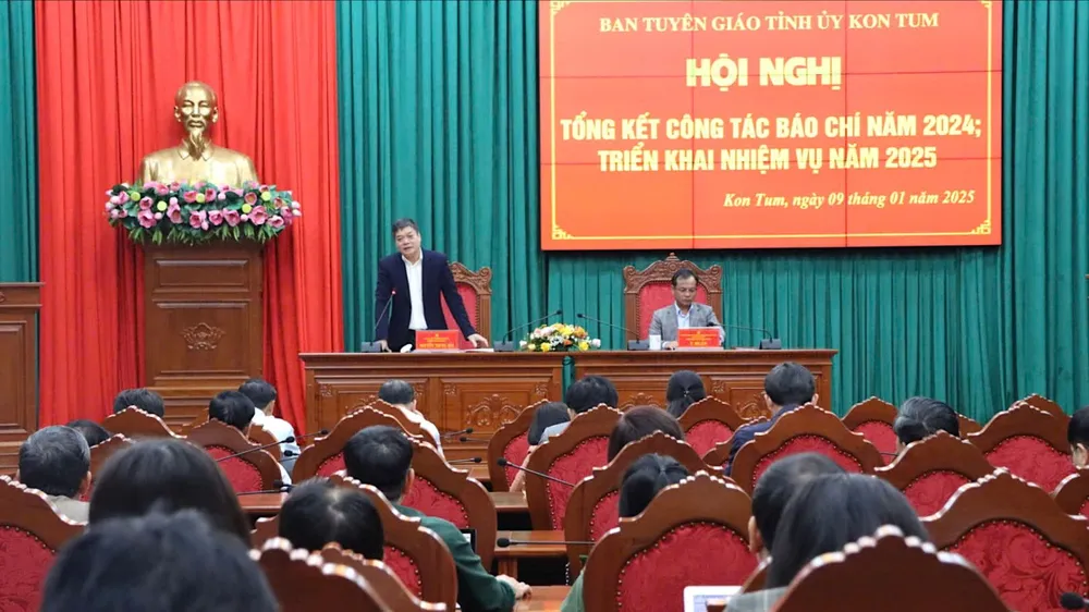 Quang cảnh hội nghị. Ảnh: HỮU PHÚC ggggg-1557-2876.jpeg