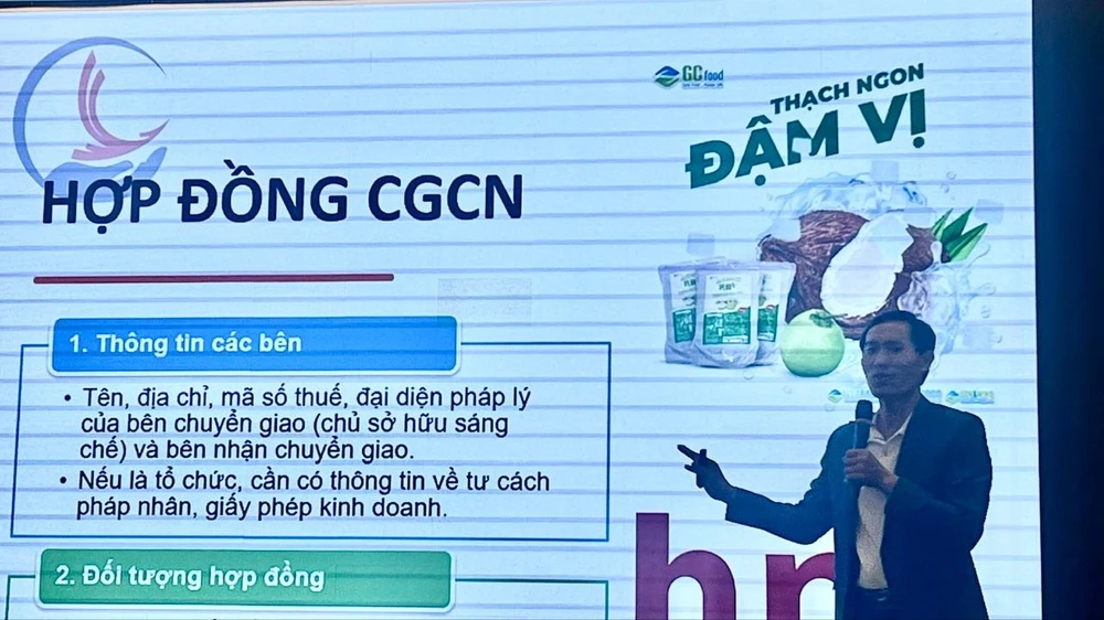 Ông Chu Bá Long, Giám đốc Công ty TNHH tư vấn Khoa học Công nghệ An Phát phát biểu tại hội thảo