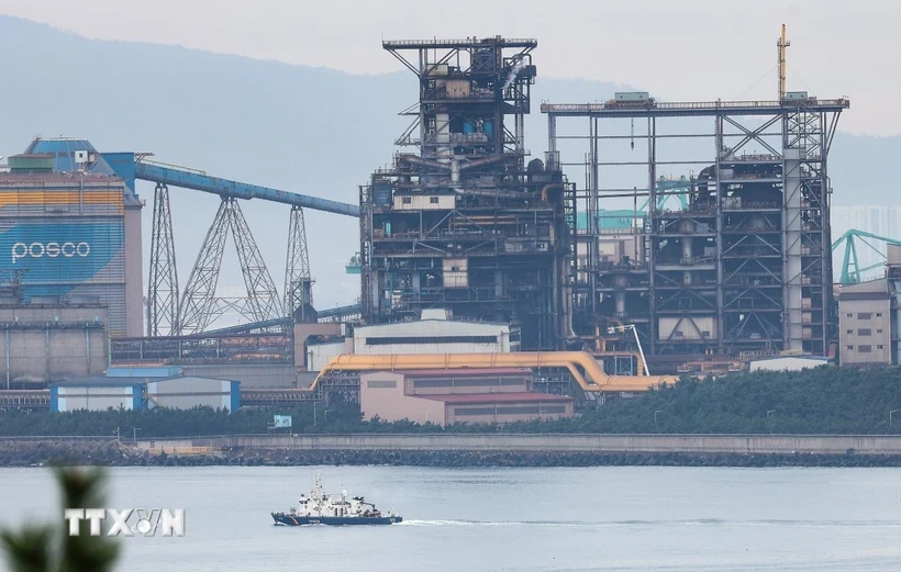 Nhà máy thép POSCO tại Pohang, Hàn Quốc. Ảnh: YONHAP/TTXVN