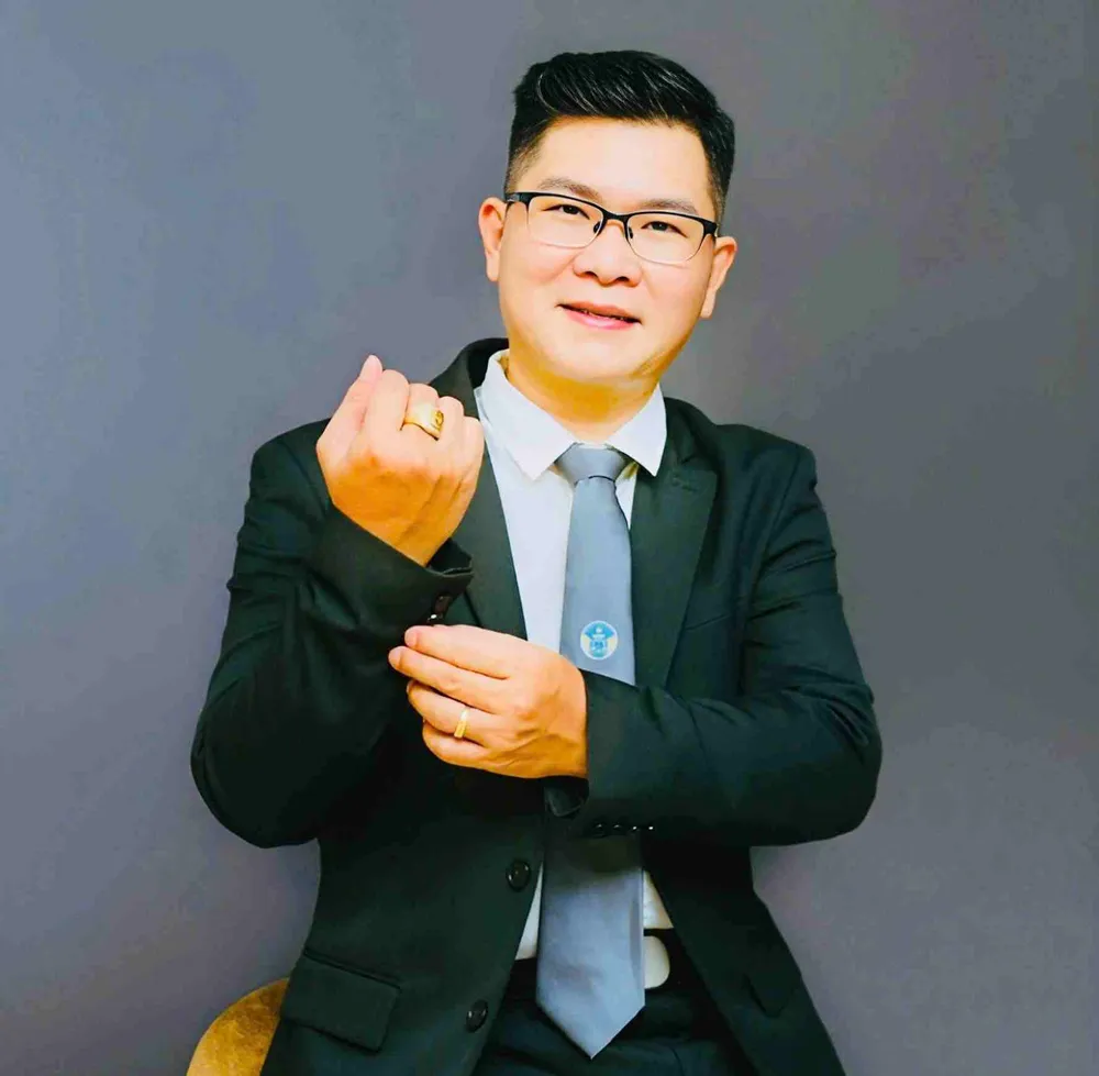 Nhạc sĩ Lê Bá Thường z6607765366242_9c94db99738e64bf6e9e7308027d8741.jpg