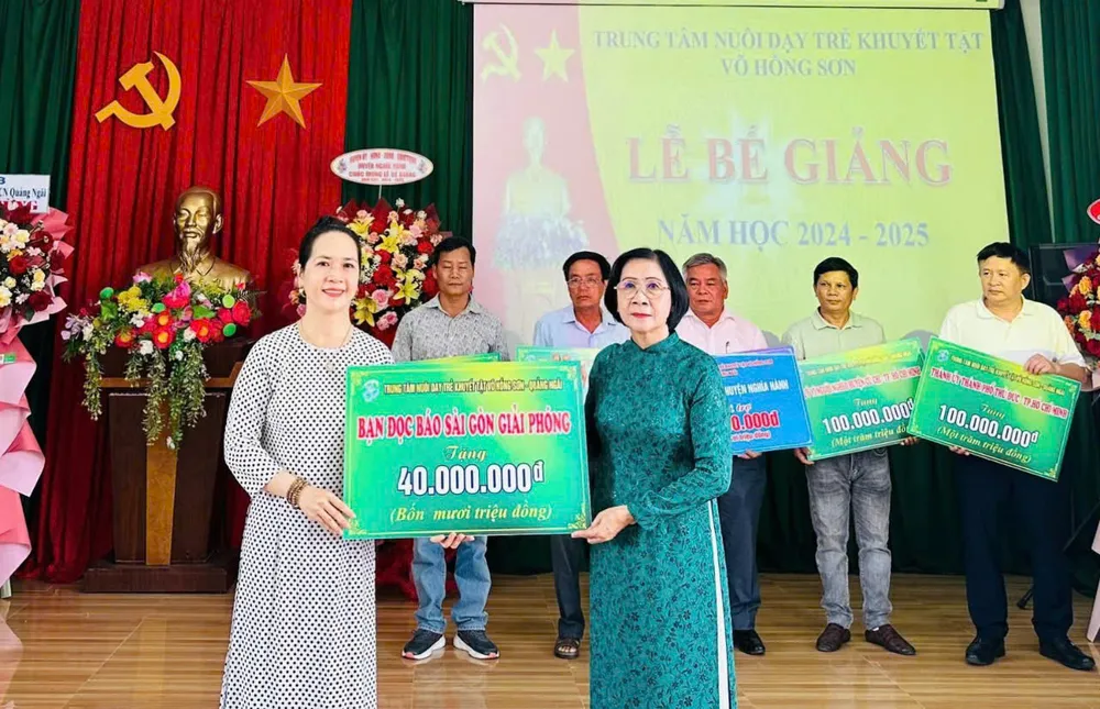 Bạn đọc Báo SGGP tặng 40 triệu đồng hỗ trợ Trung tâm Nuôi dạy trẻ khuyết tật Võ Hồng Sơn 7cf26316-7dd9-4f4e-ae76-67132487876e.jpg