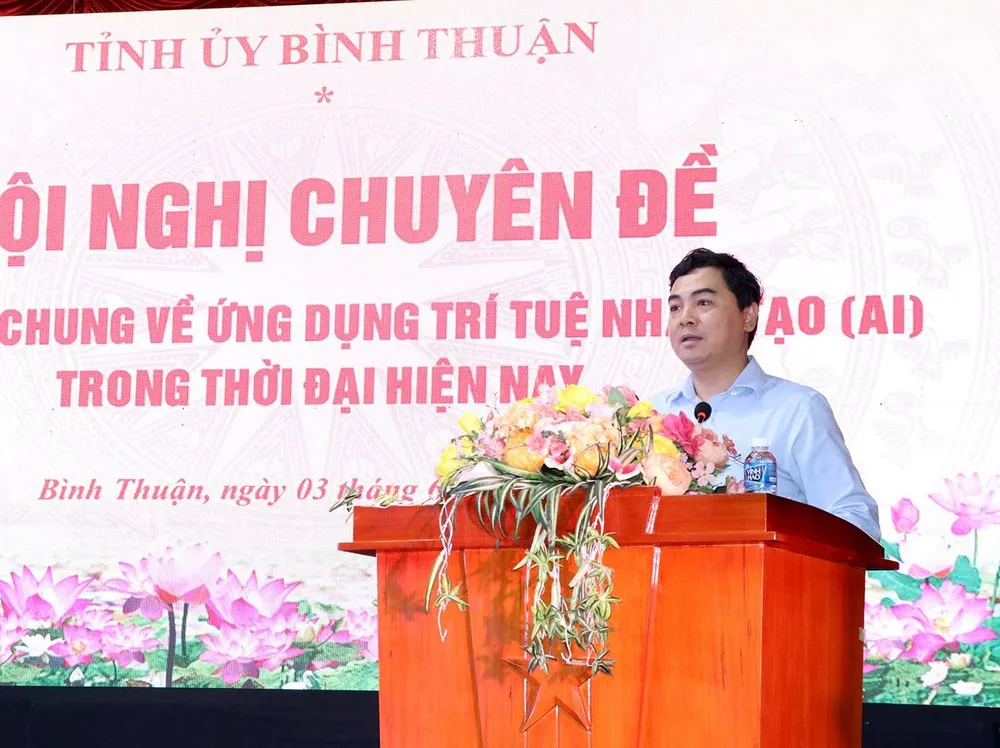 Der Parteisekretär der Provinz Binh Thuan, Nguyen Hoai Anh, hielt auf der Konferenz eine Abschlussrede. h1-2809-4014.jpg