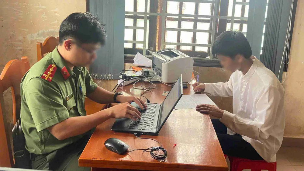Cơ quan chức năng làm việc với thí sinh N.P.T.S. 4625b30eb9e50ebb57f4.jpg