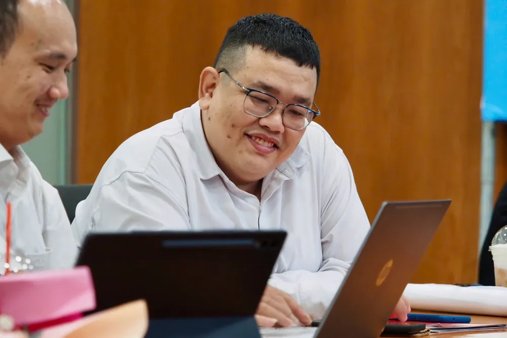 Th.S Nguyễn Võ Đăng Khoa, Phó Trưởng Phòng Quản lý chất lượng (Sở GD-ĐT TPHCM) trả lời câu hỏi bạn đọc. Ảnh: HOÀNG HÙNG 019391d8-d1aa-431a-8467-57d475f8d6a0.jpg