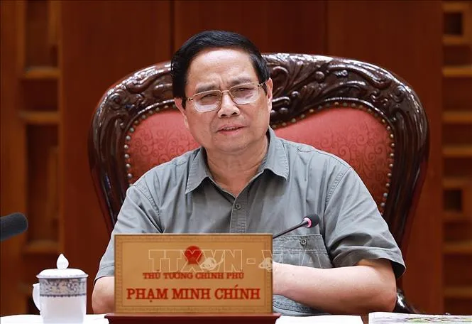 Thủ tướng Phạm Minh Chính chủ trì cuộc họp. Ảnh: TTXVN