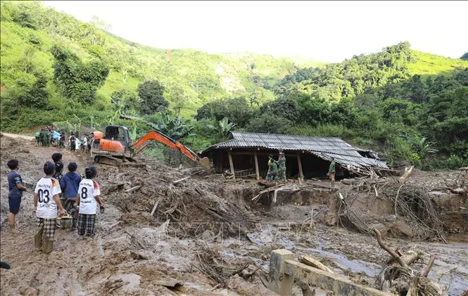Hiện trường lũ quét, sạt lở đất tại bản Háng Pu Xi, xã Xa Dung. Ảnh: TTXVN Hiện trường lũ quét, sạt lở đất tại bản Háng Pu Xi, xã Xa Dung. Ảnh: TTXVN