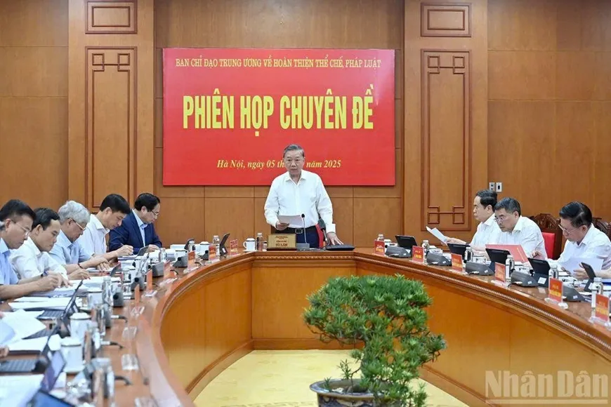 Quang cảnh phiên họp. Ảnh: nhandan.vn de0ff60addaf54f10dbe.jpg